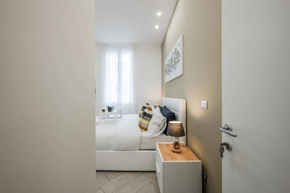 Train Station Deluxe 3 Bath Apartamento Bolonha Itália
